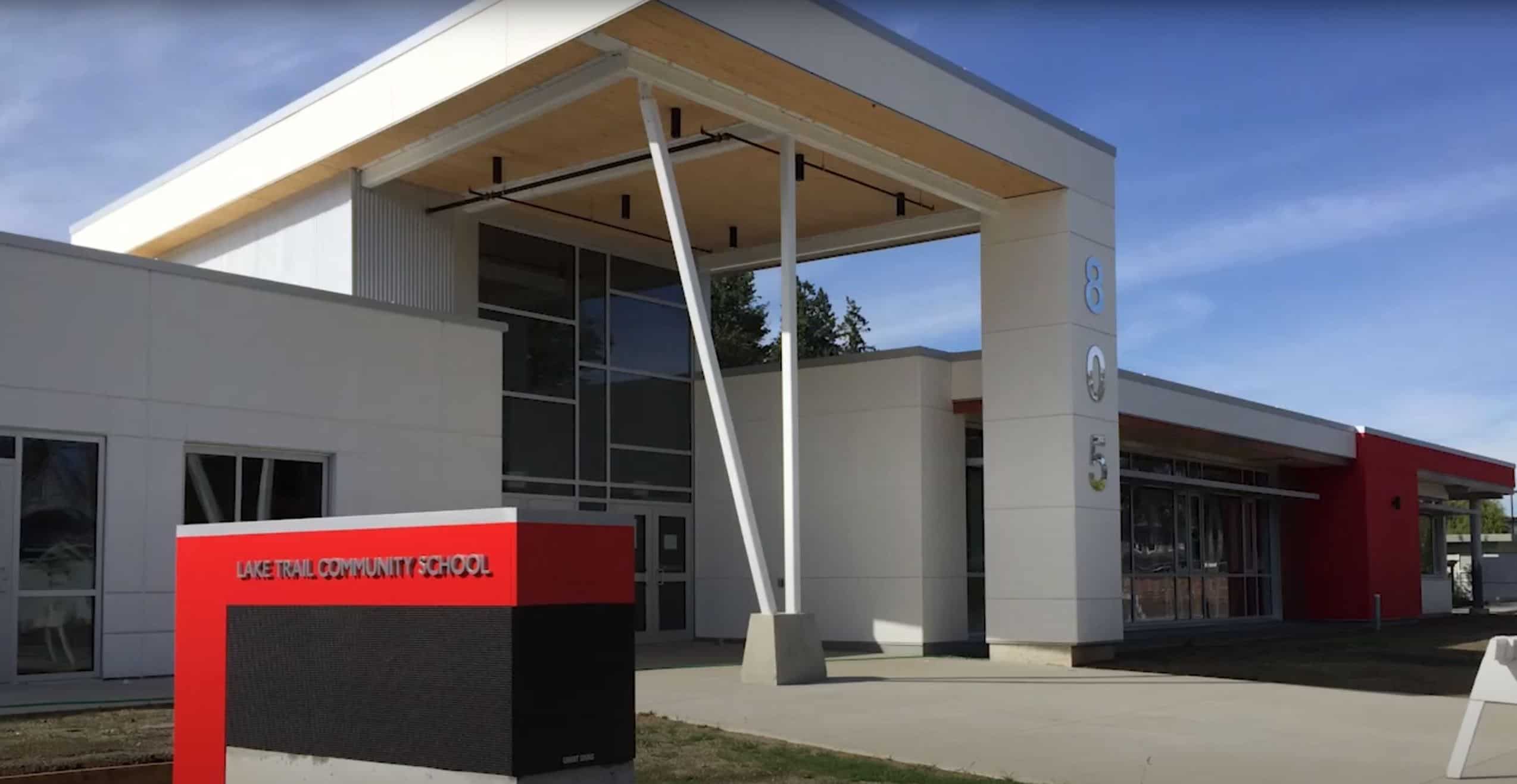 LT-Exterior